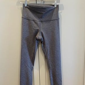 Lululemon Wonder Under leggings  27” size 8